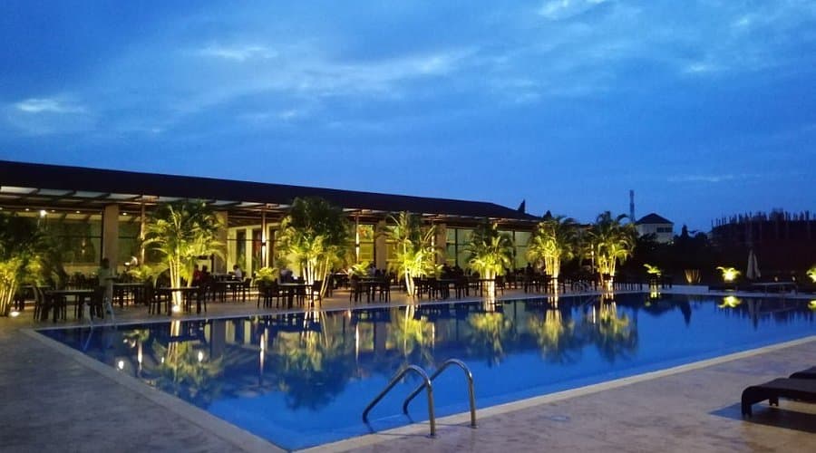 Rooftop Terrace restaurant — Maitama